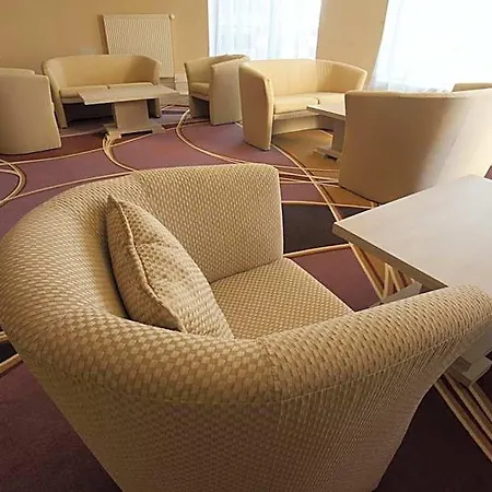 Mari Hotell 4*
