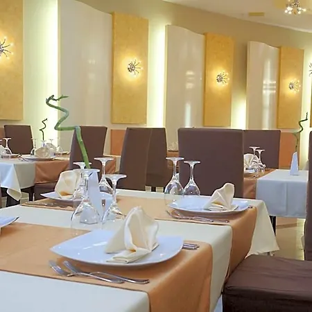 Mari Hotell