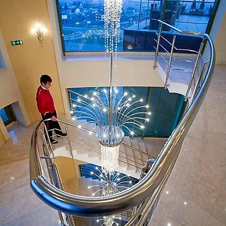 Mari Hotell Bukarest
